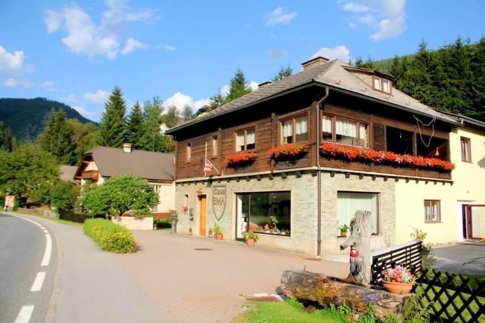 مبيت وإفطار Ramingstein Casa Ema Austria المظهر الخارجي الصورة